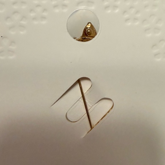 Cute and Colorful Cat Brooch (one) - Picture 7 of 7